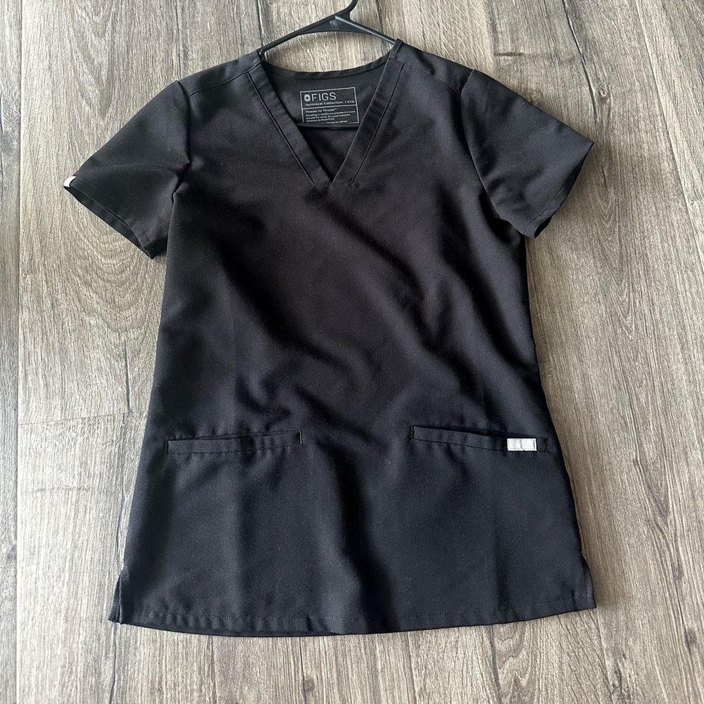 Figs Women's Black Top XXS